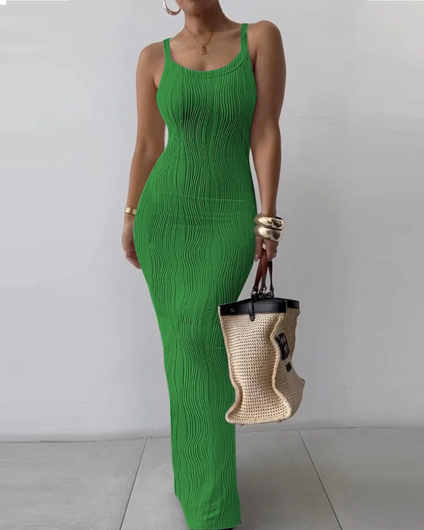 Women’s Sleeveless Sheath Maxi Dress Elegant & Flattering Fit