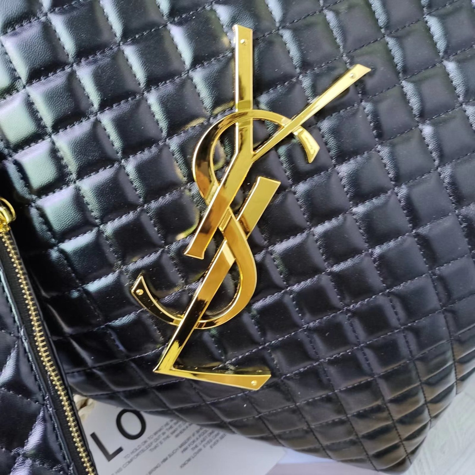 Yves Saint Laurent Handbags In Quilted Lambskin - Image 9