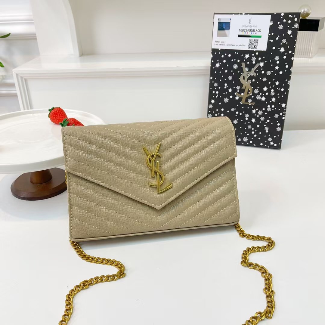 Saint Laurent Black Matelassé Leather Cassandre bag on Chain - Image 7