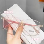 Photochromic Myopia Glasses Anti-Blue Light Big Frame Square Metal Eyeglasses for Men & Women - Image 5