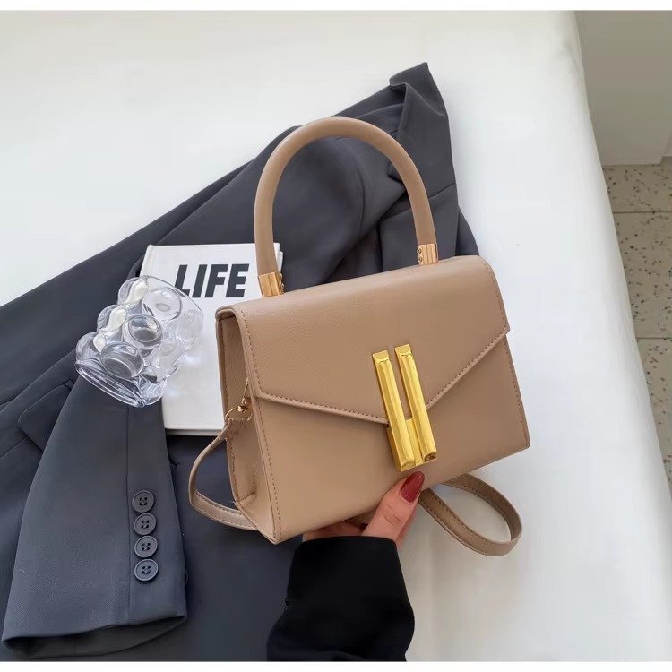 New Design Female Fashion Large Capacity Leather Handbags Shoulder Bag Underarm Bags for Women - Image 13