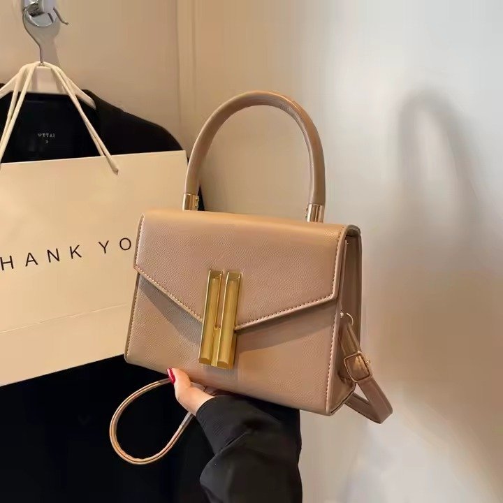 New Design Female Fashion Large Capacity Leather Handbags Shoulder Bag Underarm Bags for Women - Image 3