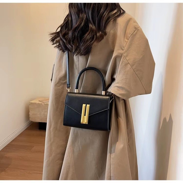 New Design Female Fashion Large Capacity Leather Handbags Shoulder Bag Underarm Bags for Women - Image 8