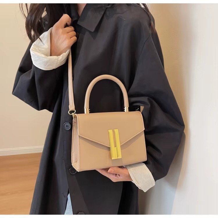 New Design Female Fashion Large Capacity Leather Handbags Shoulder Bag Underarm Bags for Women - Image 10