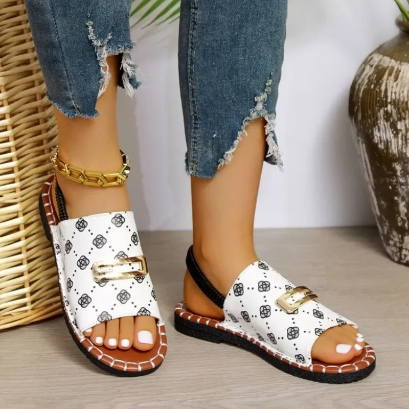 Women Casual Beach Luxury Sandals Lightweight Summer New Fashion Outdoor Flat Sandals Women Open Toe Anti-slip Designer Shoes - Image 6
