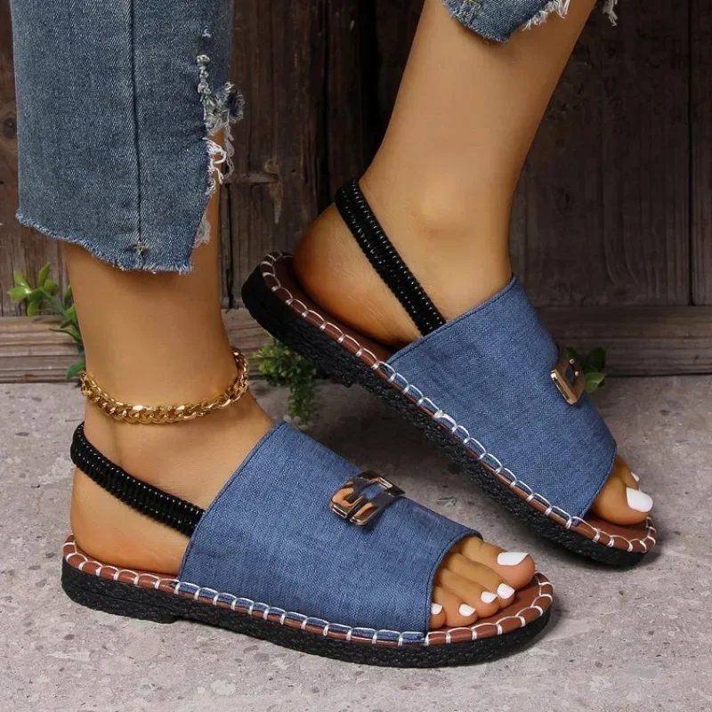 Women Casual Beach Luxury Sandals Lightweight Summer New Fashion Outdoor Flat Sandals Women Open Toe Anti-slip Designer Shoes - Image 4
