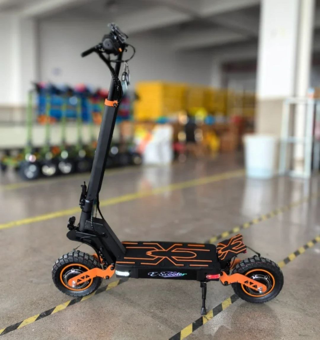 High-Speed 800W Foldable Electric Scooter - Image 3